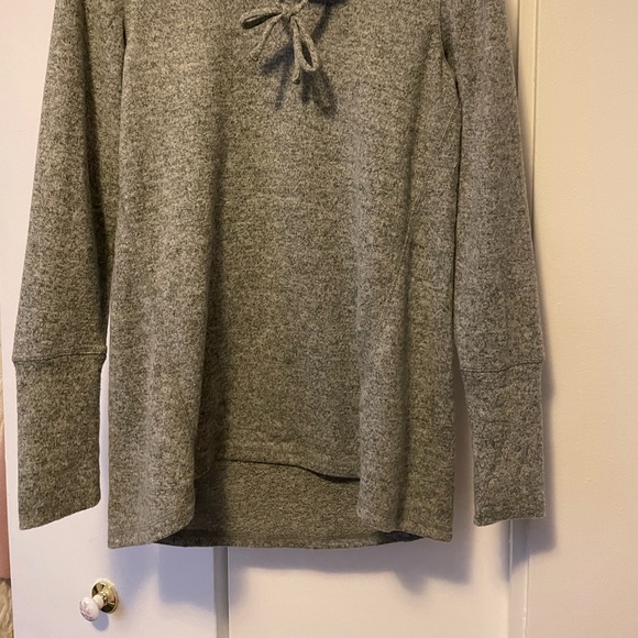 NWT | Ricki’s Long Sleeve Pullover - Picture 4 of 5